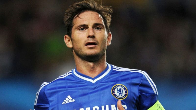 Frank Lampard là một cầu thủ đá ở vị trí trung tâm xuất sắc 