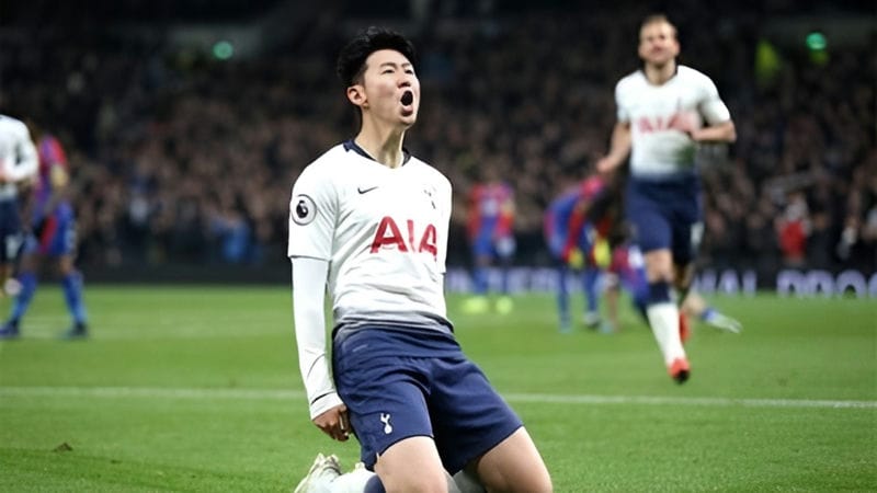 áo đấu của Tottenham.